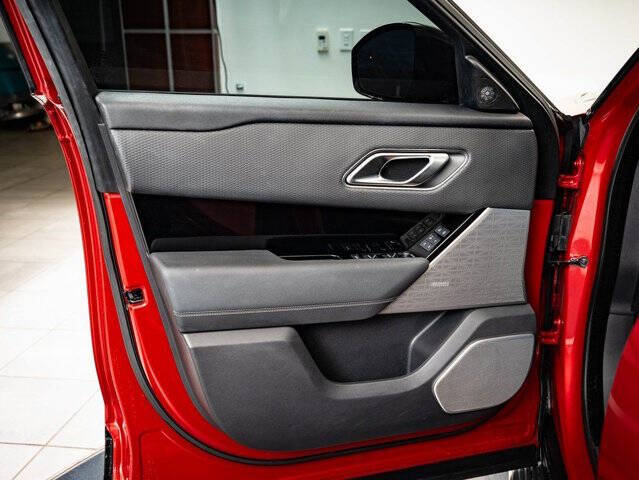 2022 Land Rover Range Rover Velar P250 R-Dynamic S