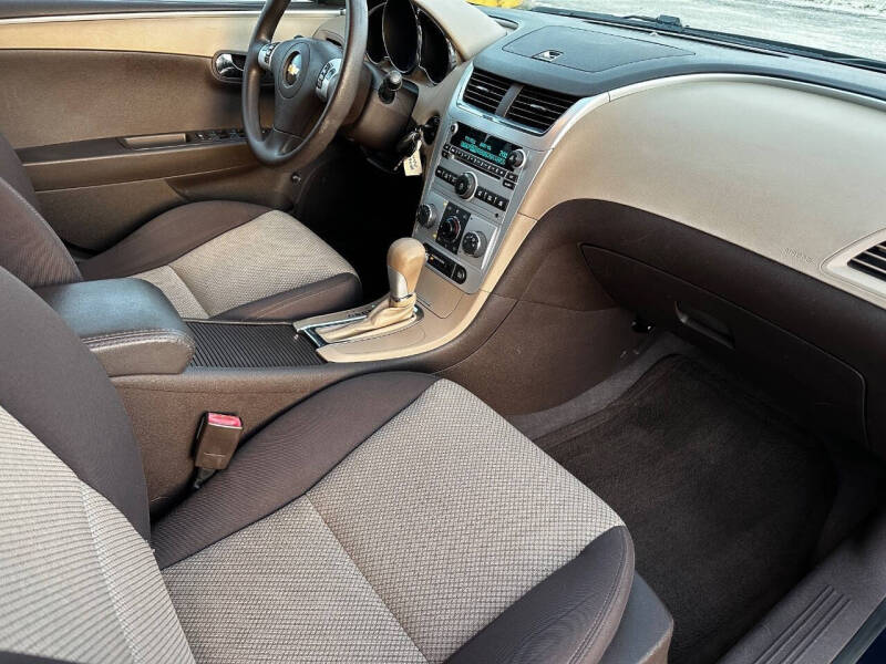 2011 Chevrolet Malibu LS