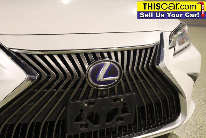 2019 Lexus ES 300h Ultra Luxury