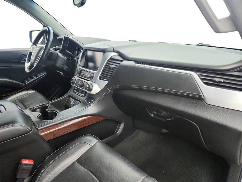 2017 GMC Yukon XL SLT