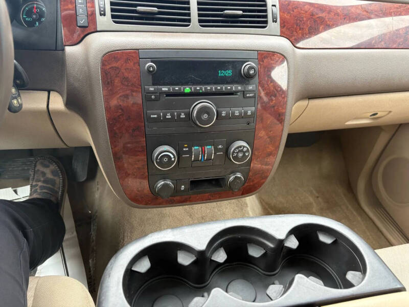 2013 Chevrolet Suburban LS