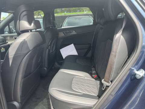 2023 Kia Sportage Plug-In Hybrid X-Line