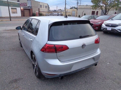 2015 Volkswagen Golf GTI SE