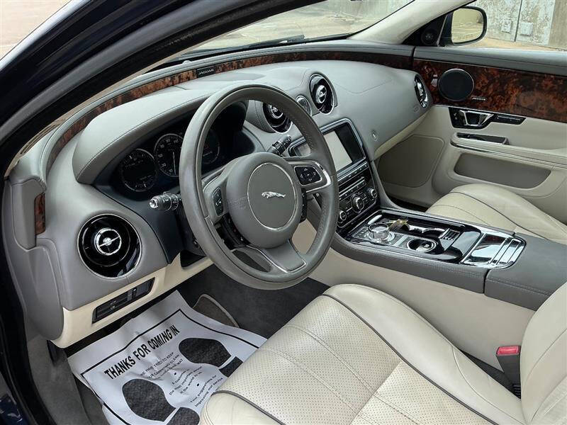 2014 Jaguar XJ