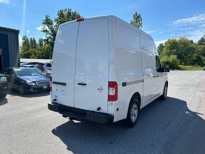 2019 Nissan NV 2500 HD SV