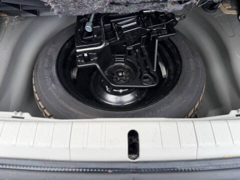 2015 Toyota Prius Three