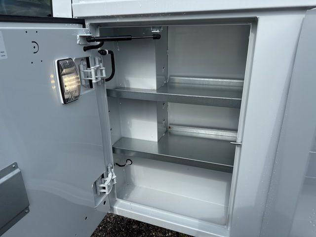 2025 GMC Savana 3500