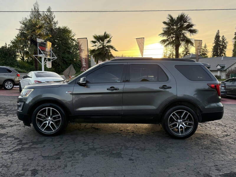 2016 Ford Explorer Sport