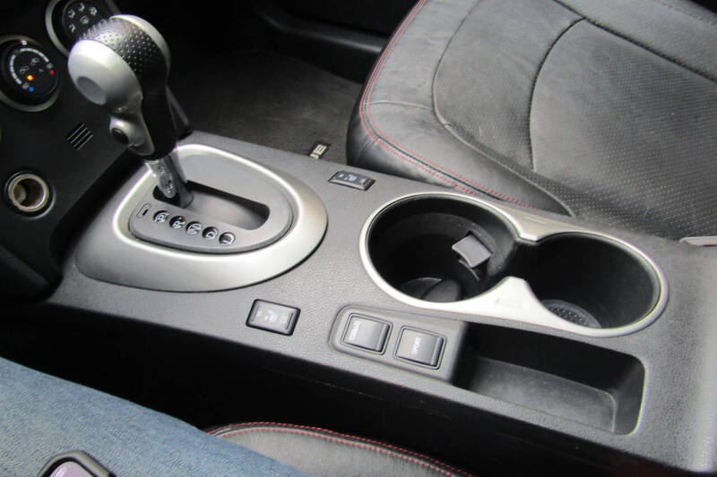 2013 Nissan Rogue SV w/SL Package