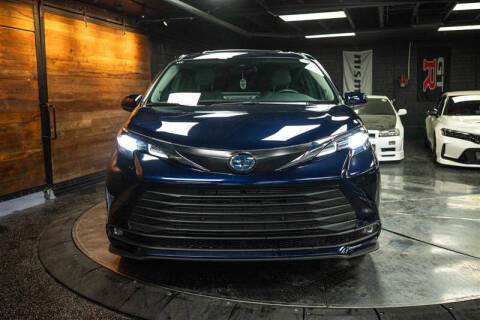 2025 Toyota Sienna XLE 7-Passenger