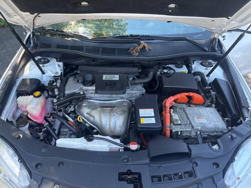 2016 Toyota Camry Hybrid LE