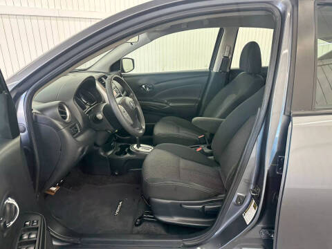 2017 Nissan Versa 1.6 S