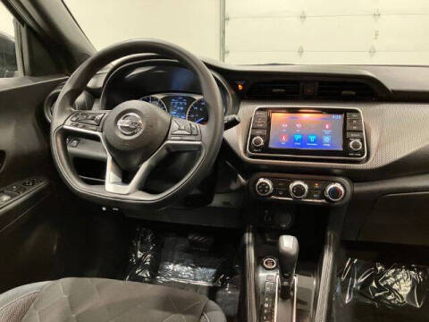 2019 Nissan Kicks S