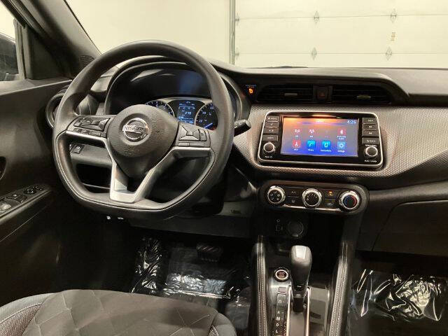 2019 Nissan Kicks S