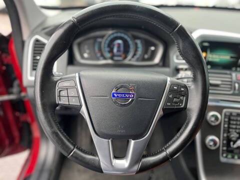 2016 Volvo XC60 T5 Drive-E Premier