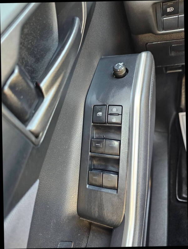 2022 Toyota Highlander L