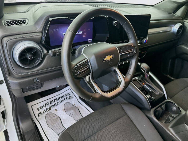 2024 Chevrolet Colorado LT