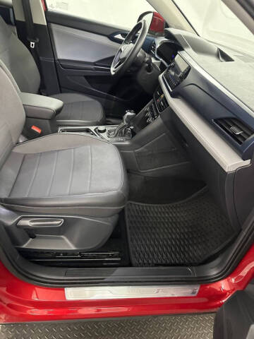 2024 Volkswagen Taos SE 4Motion