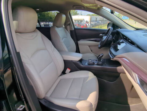 2023 Cadillac XT4 Luxury