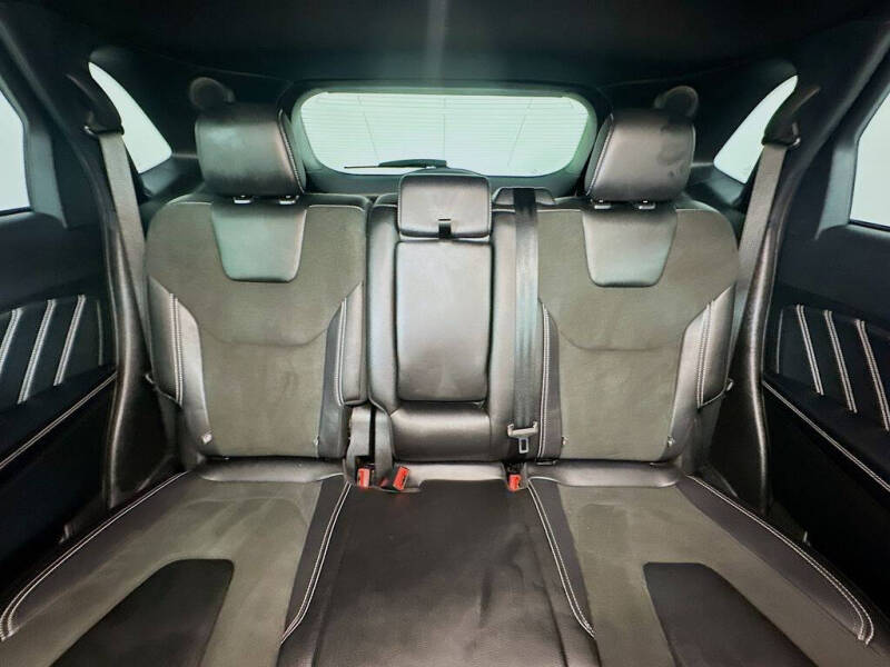 2022 Ford Edge ST