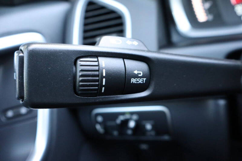 2015 Volvo XC60 T5 Premier