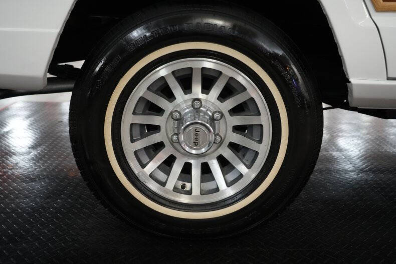 1989 Jeep Grand Wagoneer