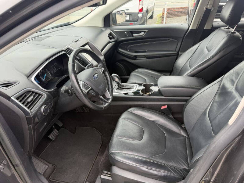 2016 Ford Edge Titanium