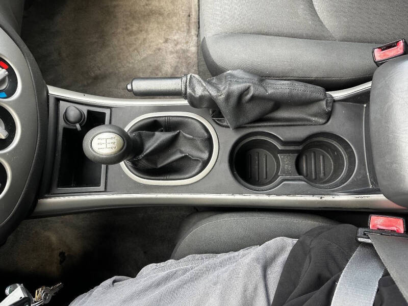 2005 Mazda Tribute i