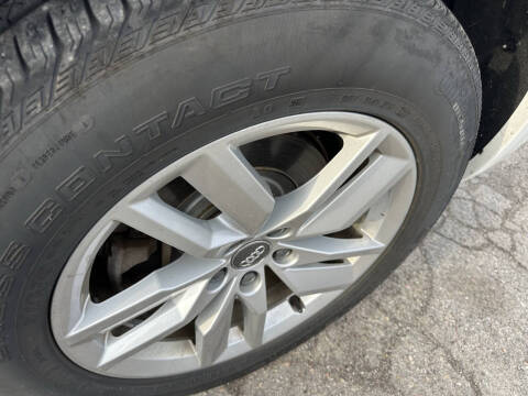 2020 Audi Q5 quattro Titanium Premium 45 TFSI