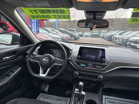 2025 Nissan Altima 2.5 SV