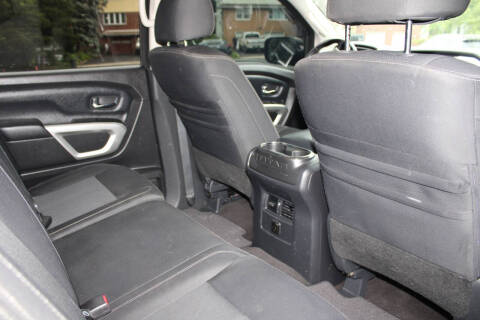 2018 Nissan Titan SV