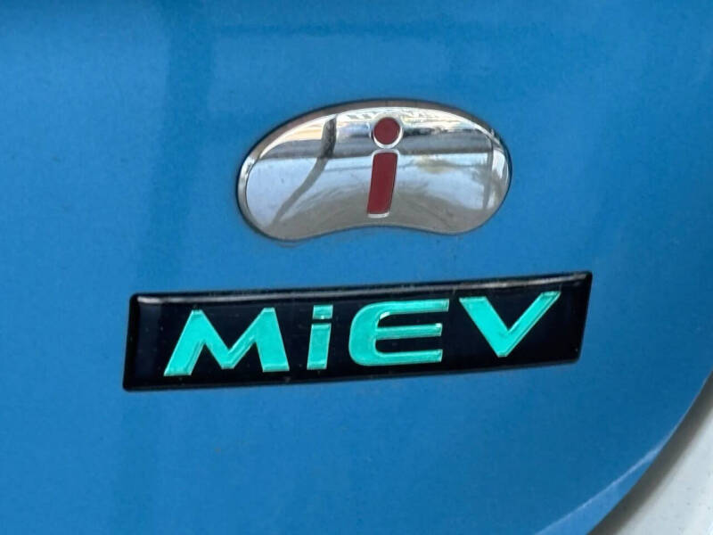 2012 Mitsubishi i-MiEV