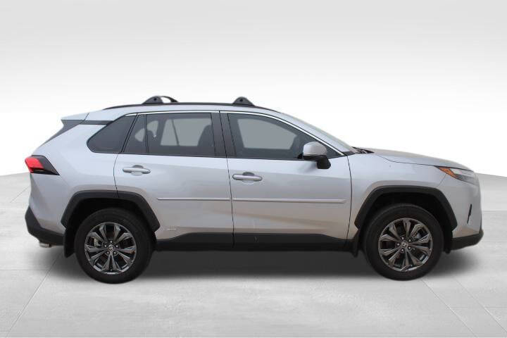 2024 Toyota RAV4 Hybrid XLE Premium
