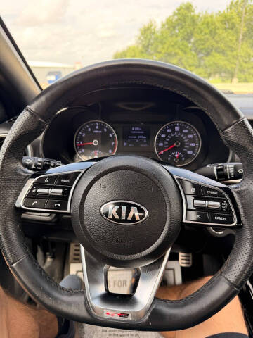 2020 Kia Forte GT Line