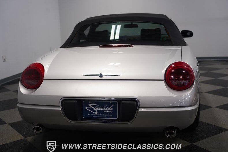 2004 Ford Thunderbird Deluxe