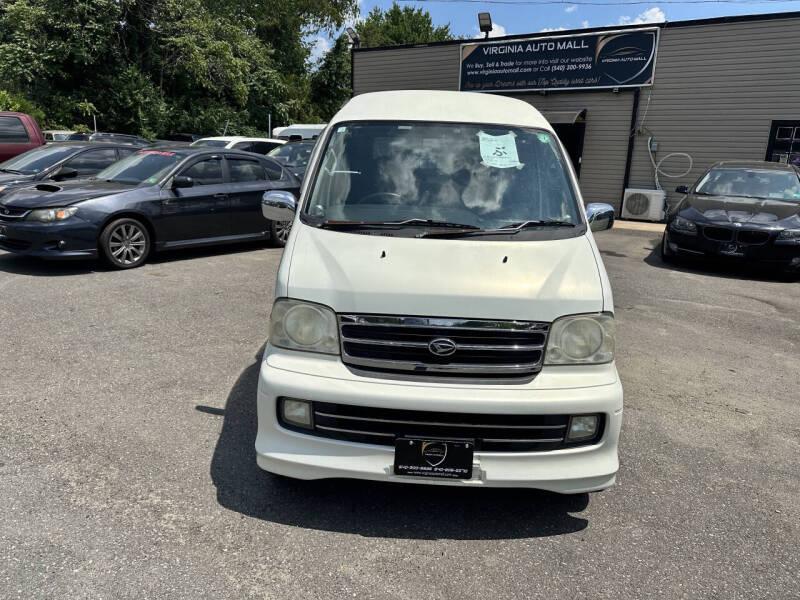 2000 Daihatsu Atrai 7