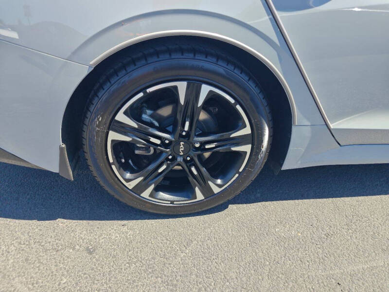 2023 Kia K5