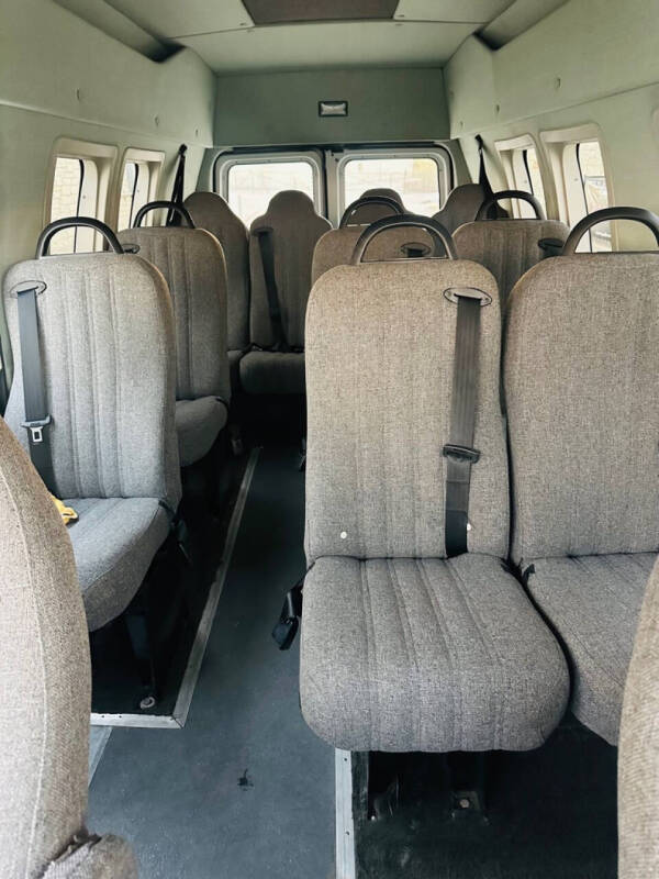 2008 Ford E-Series E-250 SD