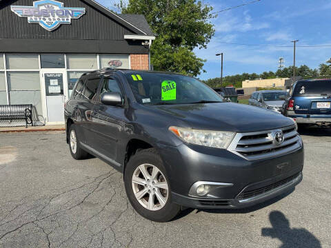 2011 Toyota Highlander SE