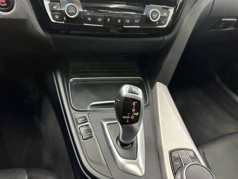 2018 BMW 3 Series 320i xDrive