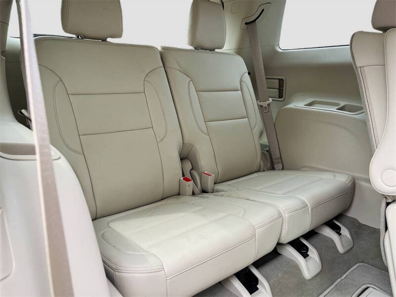 2022 GMC Acadia Denali