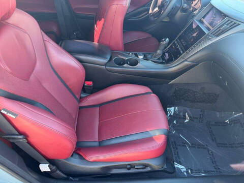 2022 Infiniti Q60 Red Sport 400