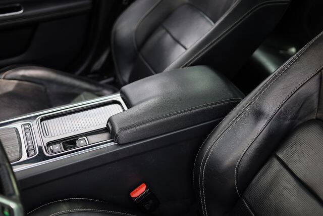 2018 Jaguar XF S