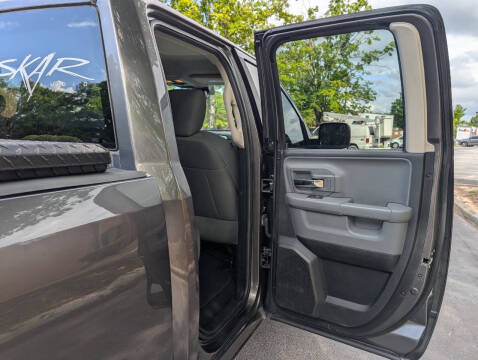 2016 RAM 1500 SLT