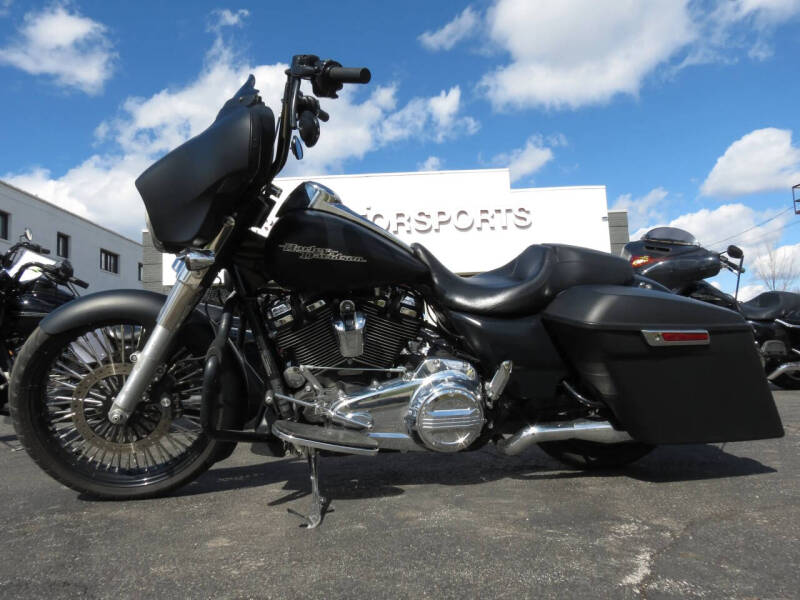 2017 Harley-Davidson Street Glide