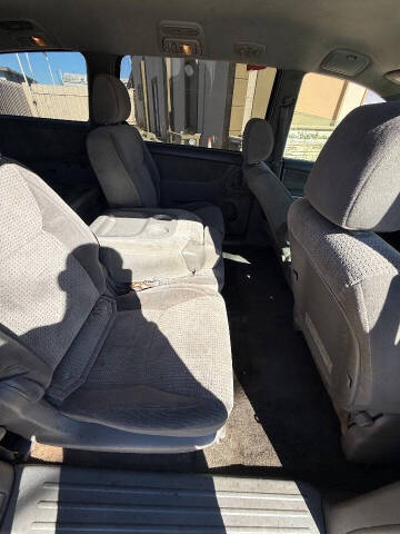 2008 Toyota Sienna LE 7-Passenger