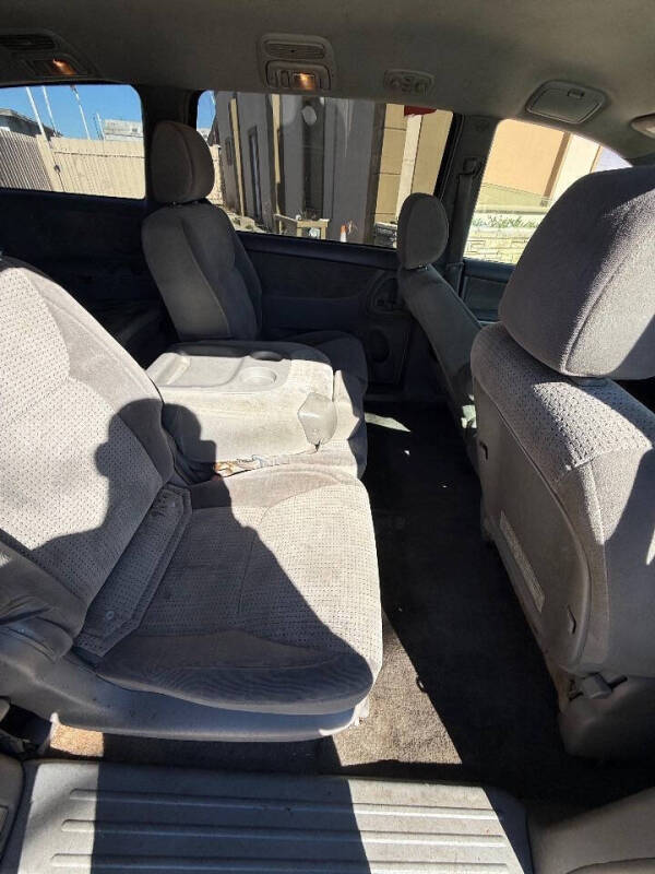 2008 Toyota Sienna LE 7-Passenger