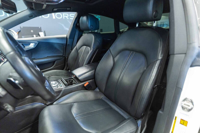 2015 Audi RS 7 4.0T quattro Prestige