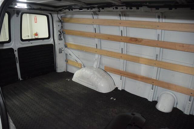 2024 Chevrolet Express 2500