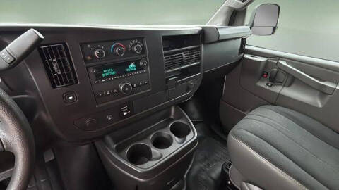 2024 GMC Savana 2500